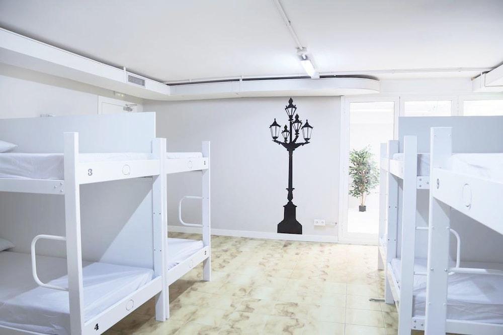 Hola Hostal Eixample Barcelona Eksteriør bilde