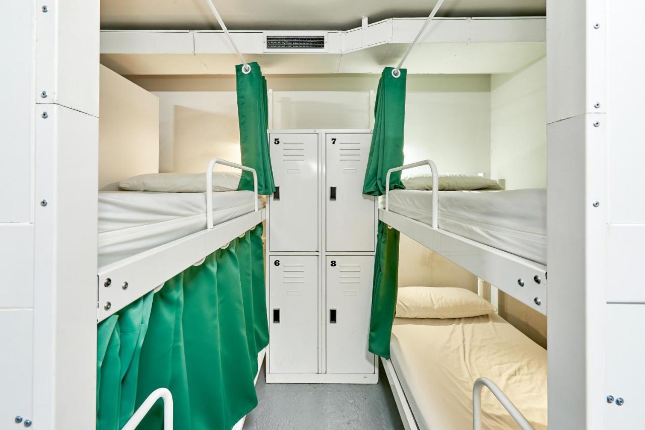 Hola Hostal Eixample Barcelona Eksteriør bilde