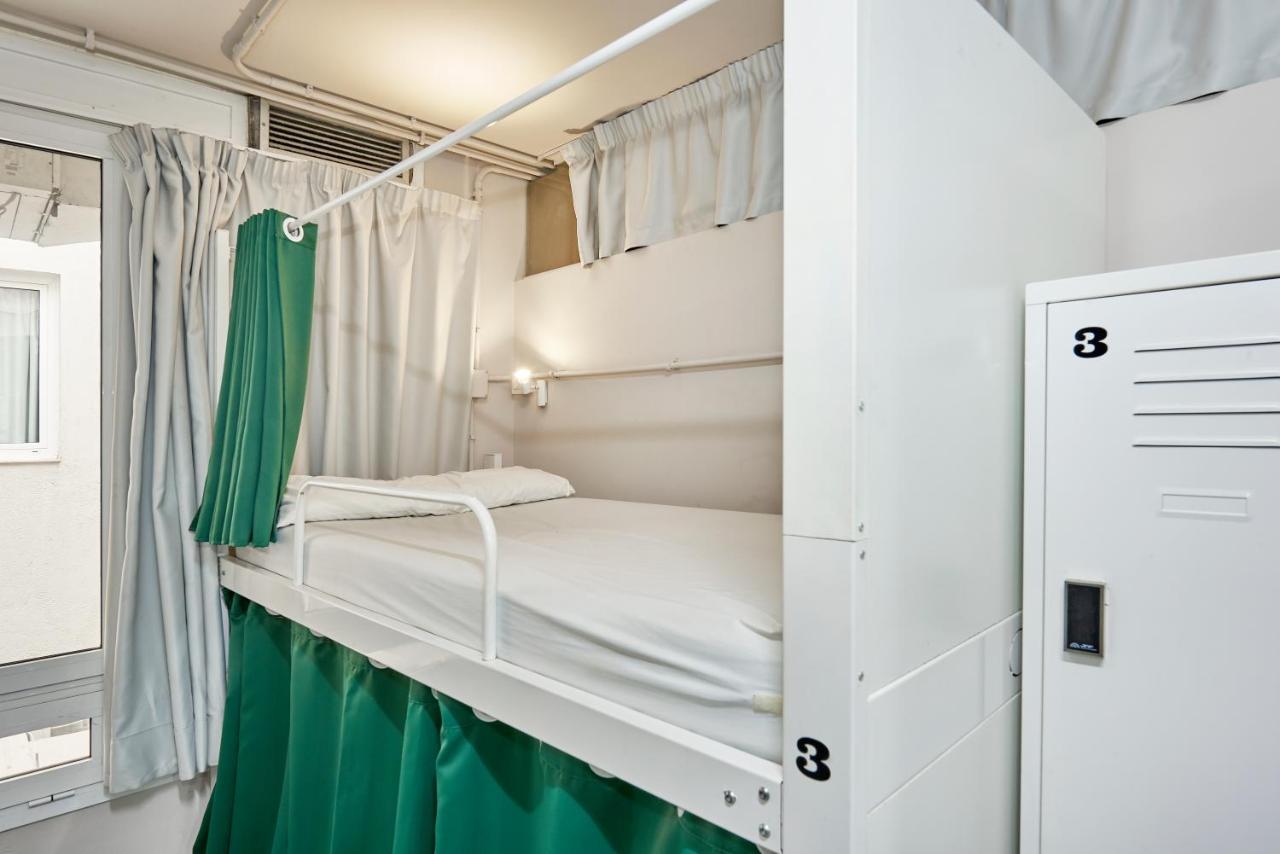 Hola Hostal Eixample Barcelona Eksteriør bilde