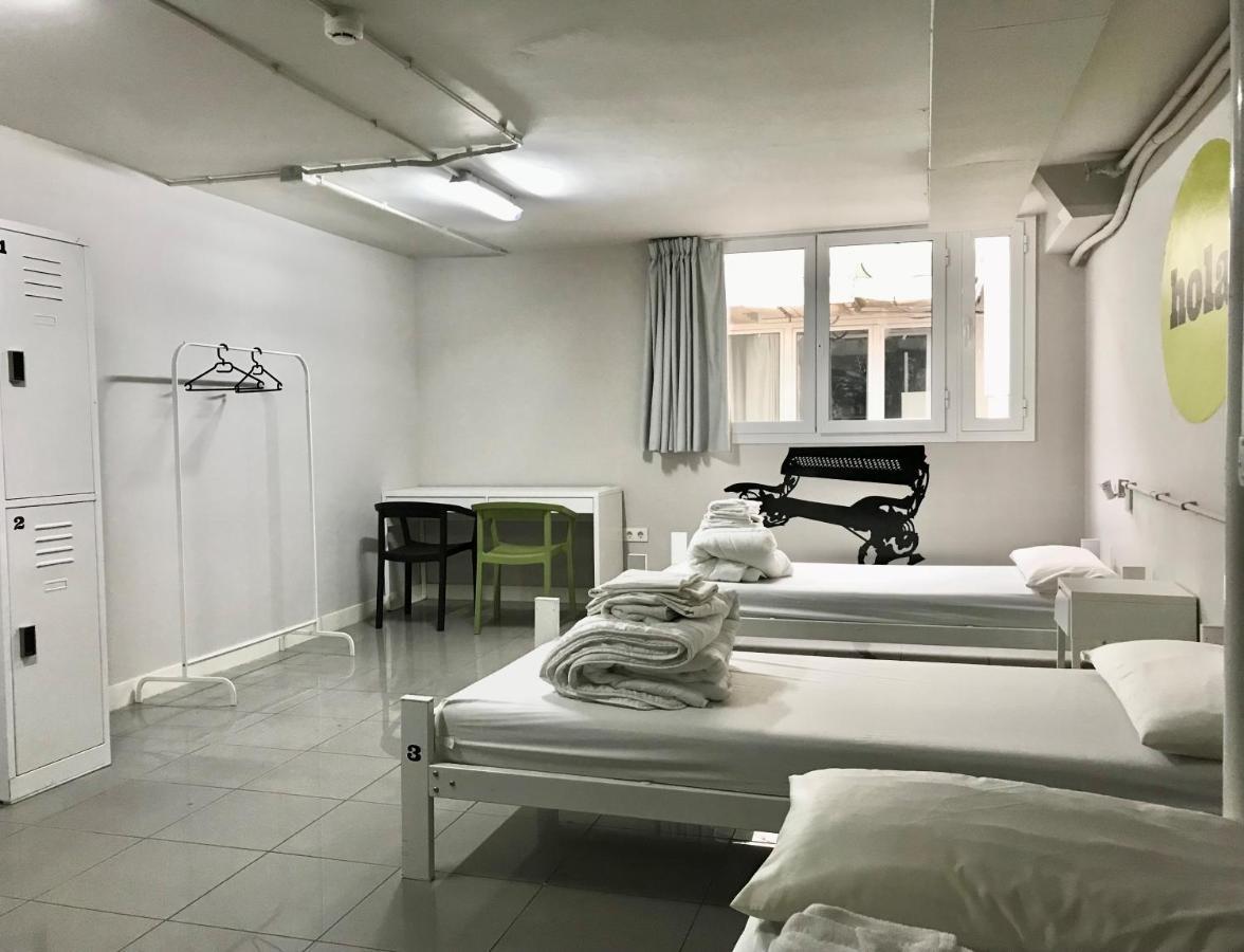 Hola Hostal Eixample Barcelona Eksteriør bilde