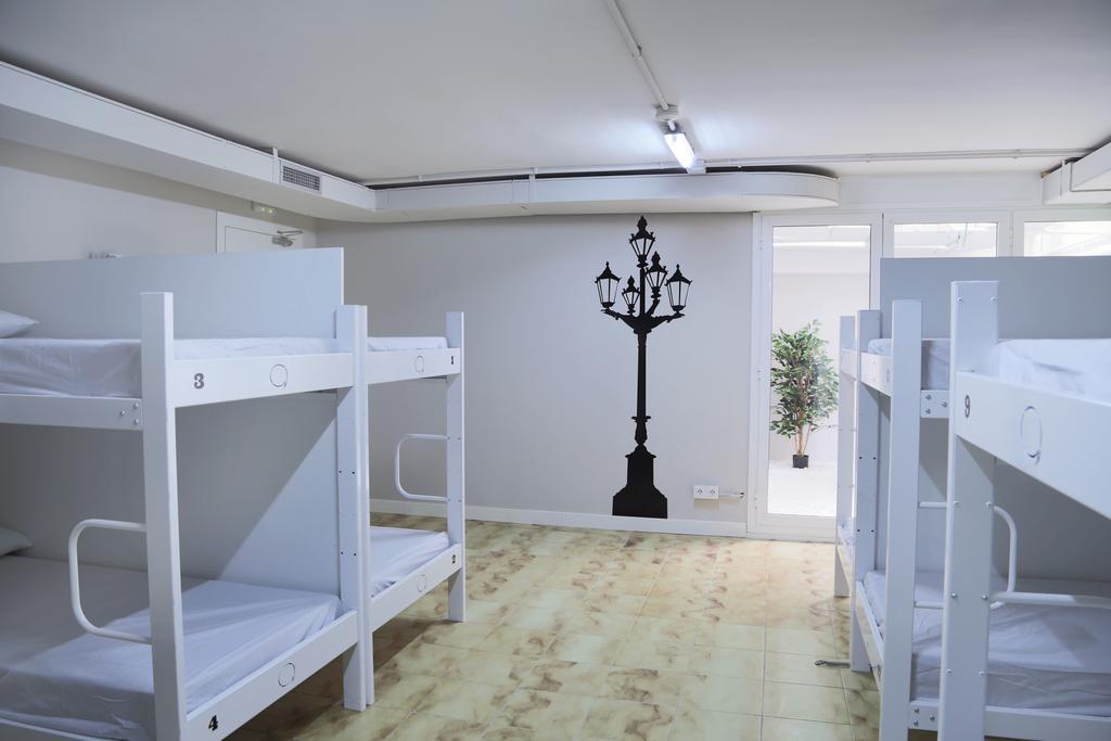Hola Hostal Eixample Barcelona Rom bilde