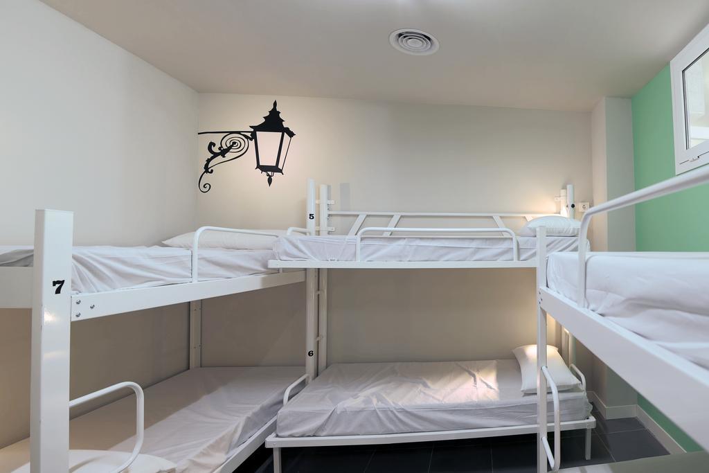 Hola Hostal Eixample Barcelona Rom bilde