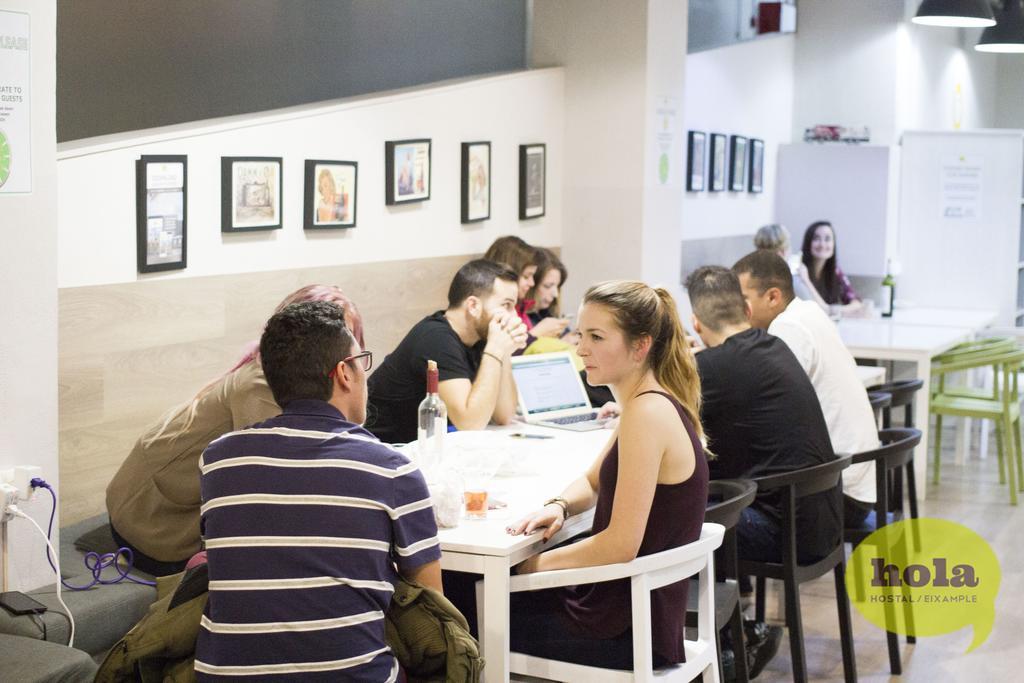 Hola Hostal Eixample Barcelona Eksteriør bilde